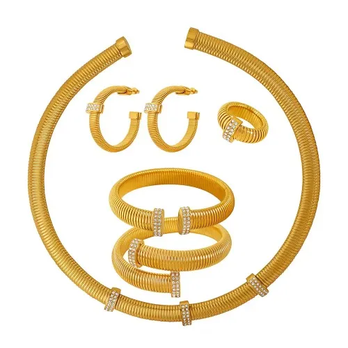 סט תכשיטים צווארון עגילים