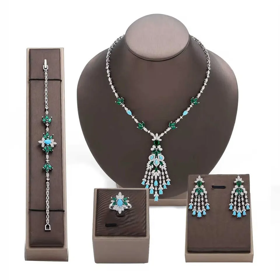 סטים חדשים של תכשיטים מכסף סטרלינג